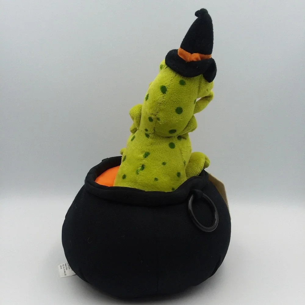 Hallmark Halloween Tremblin' Toads Singing Animated Witches Brew Cauldron *VIDEO